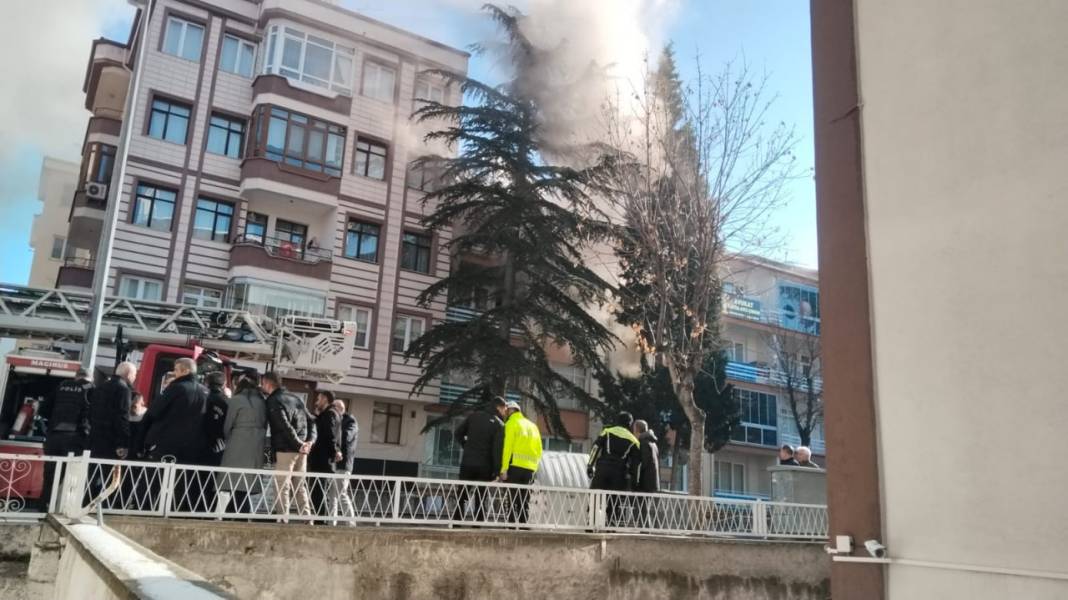 3 ay önce yapamadığını şimdi yaptı: Cenaze çıkarken komşunun söyledikleri olay! 3